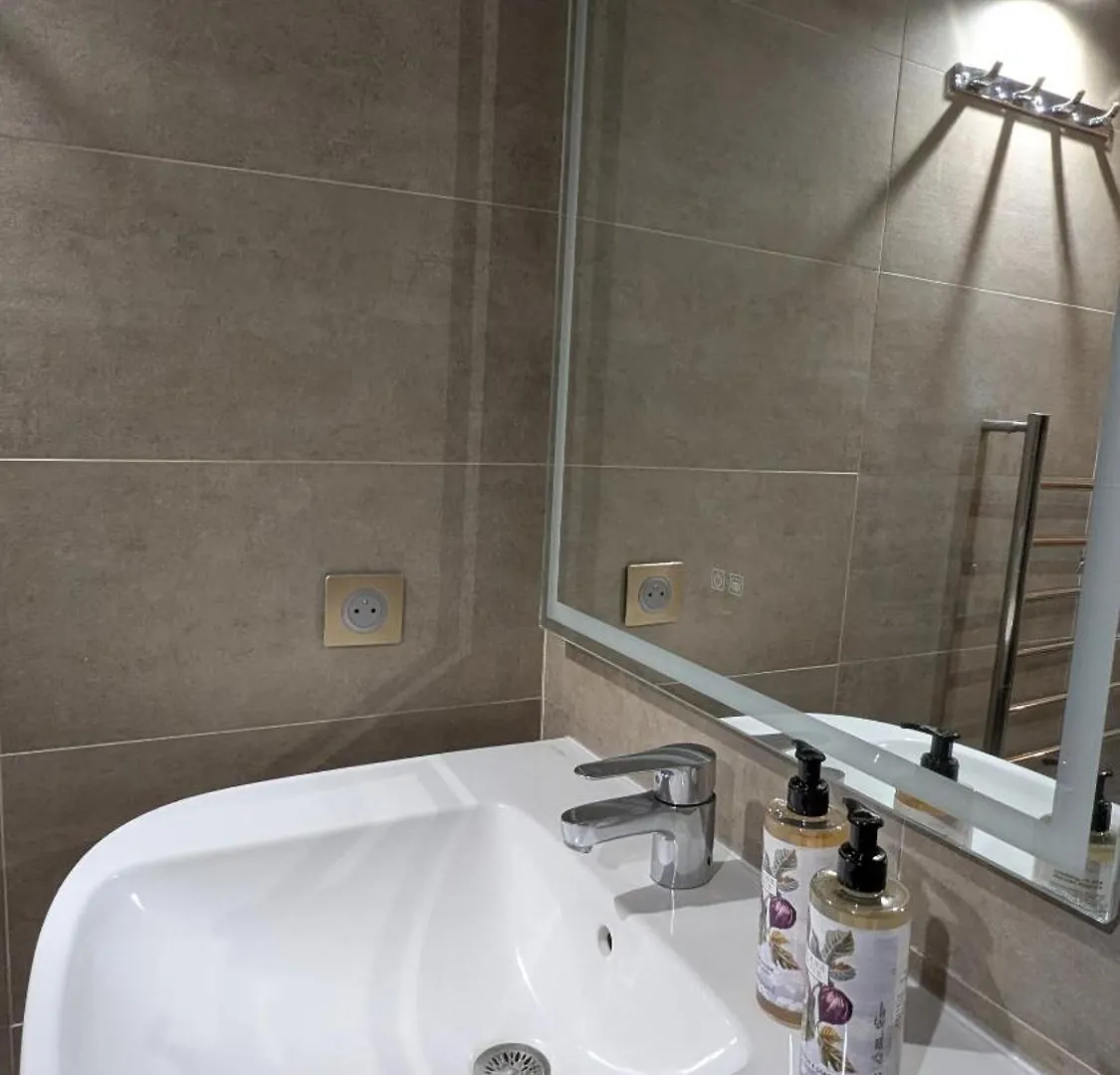 Urbain V Apartment Accessible To People With Reduced Mobility, Spa & Fitness Avignon