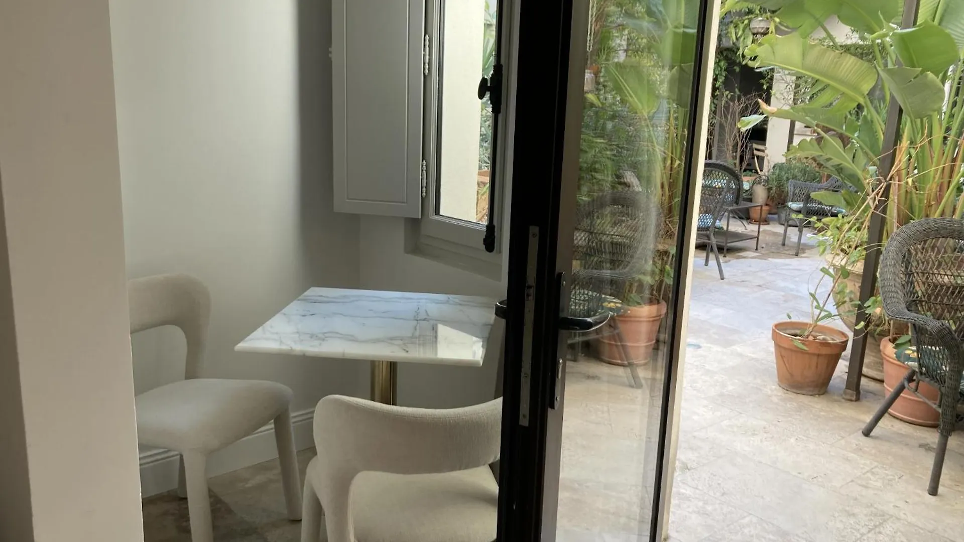 Urbain V Apartment Accessible To People With Reduced Mobility, Spa & Fitness Avignon