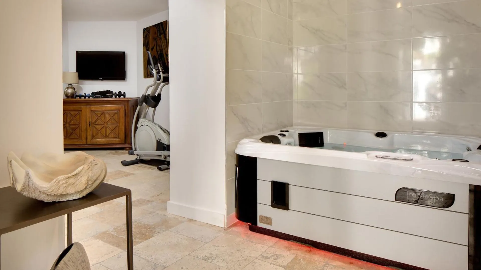 Urbain V Apartment Accessible To People With Reduced Mobility, Spa & Fitness Avignon 0*,